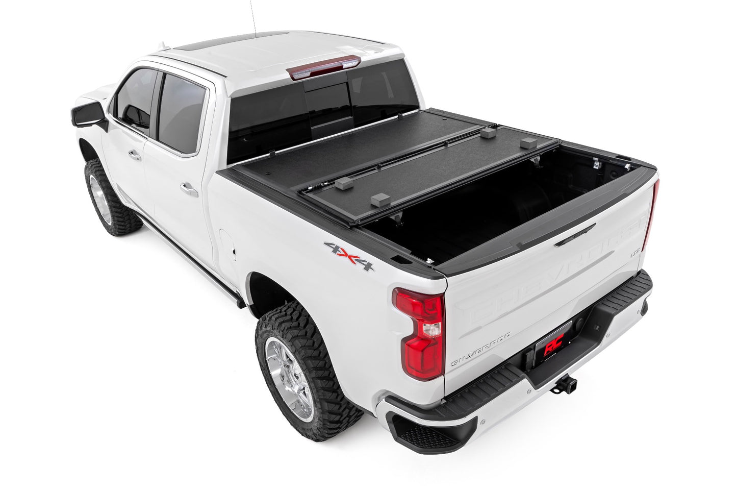 Hard Low Profile Bed Cover | 5'10" Bed | Chevy/GMC 1500 (19-23)
