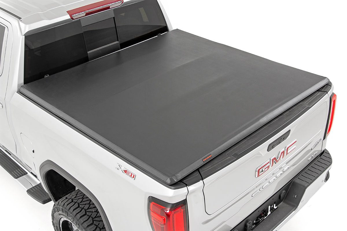 Bed Cover | Tri Fold | Soft | 6'7" Bed | Chevy/GMC 1500 (19-23) - Off Road Canada