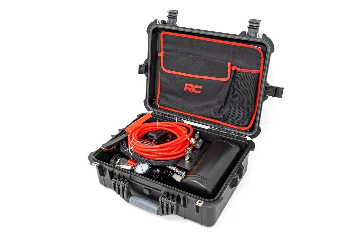 Portable Twin Air Compressor w/Carry Case | 12 Volt | 150PSI | 4.68 CFM - Off Road Canada