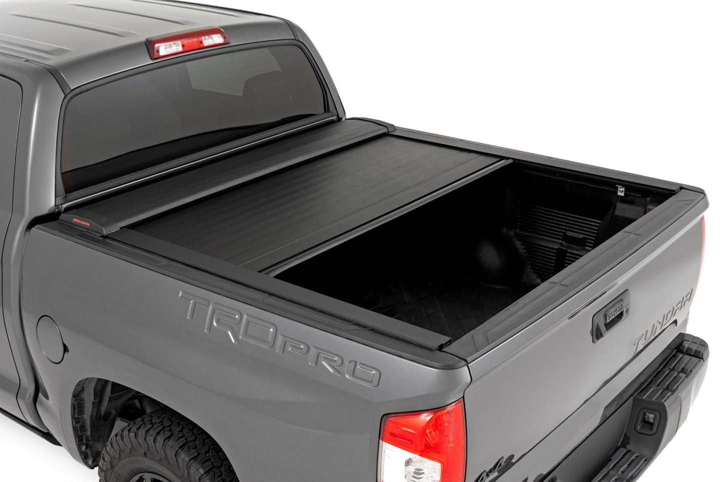 Retractable Bed Cover | 5'7" Bed | Toyota Tundra (07-21)