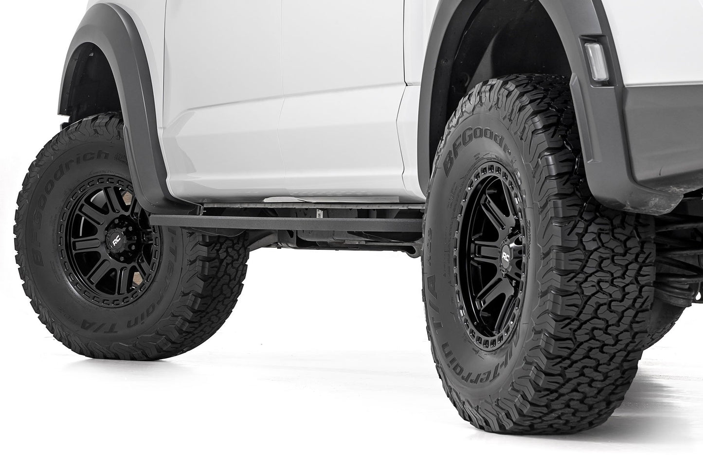 Rough Country 84 Series Wheel | One-Piece | Gloss Black | 15x8 | 5x4.5 | -19mm