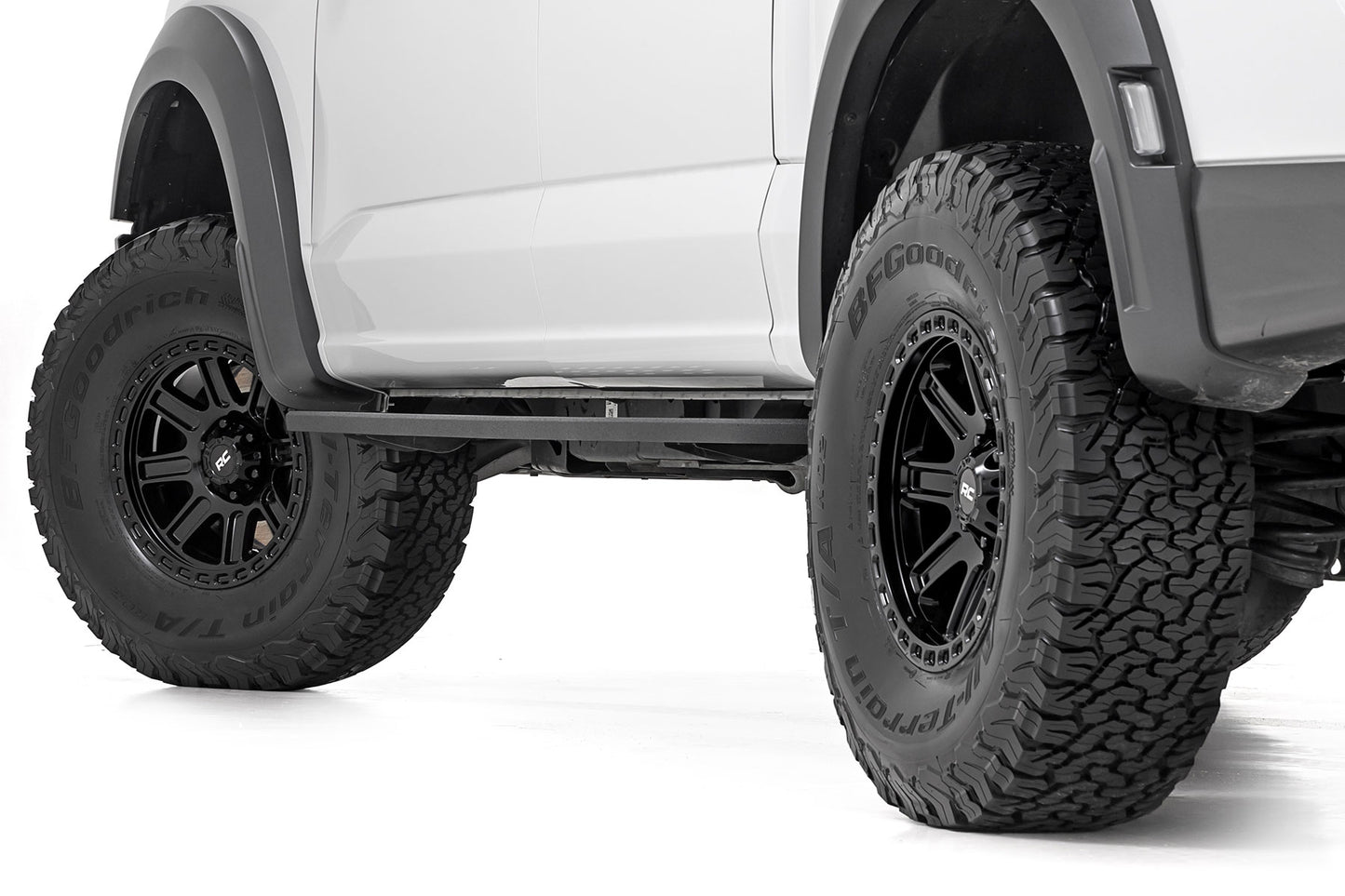 Rough Country 84 Series Wheel | Gloss Black | 17x8.5 | 6x5.5 | +0mm