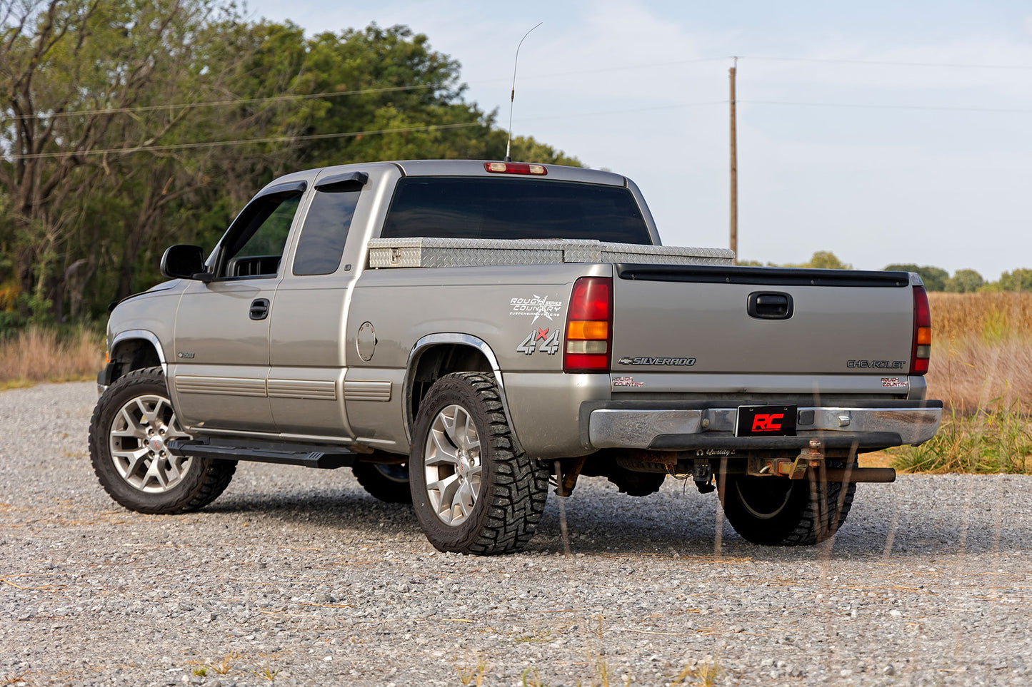 HD2 Running Boards | Ext Cab | Chevy/GMC 1500/2500HD (99-06 & Classic)