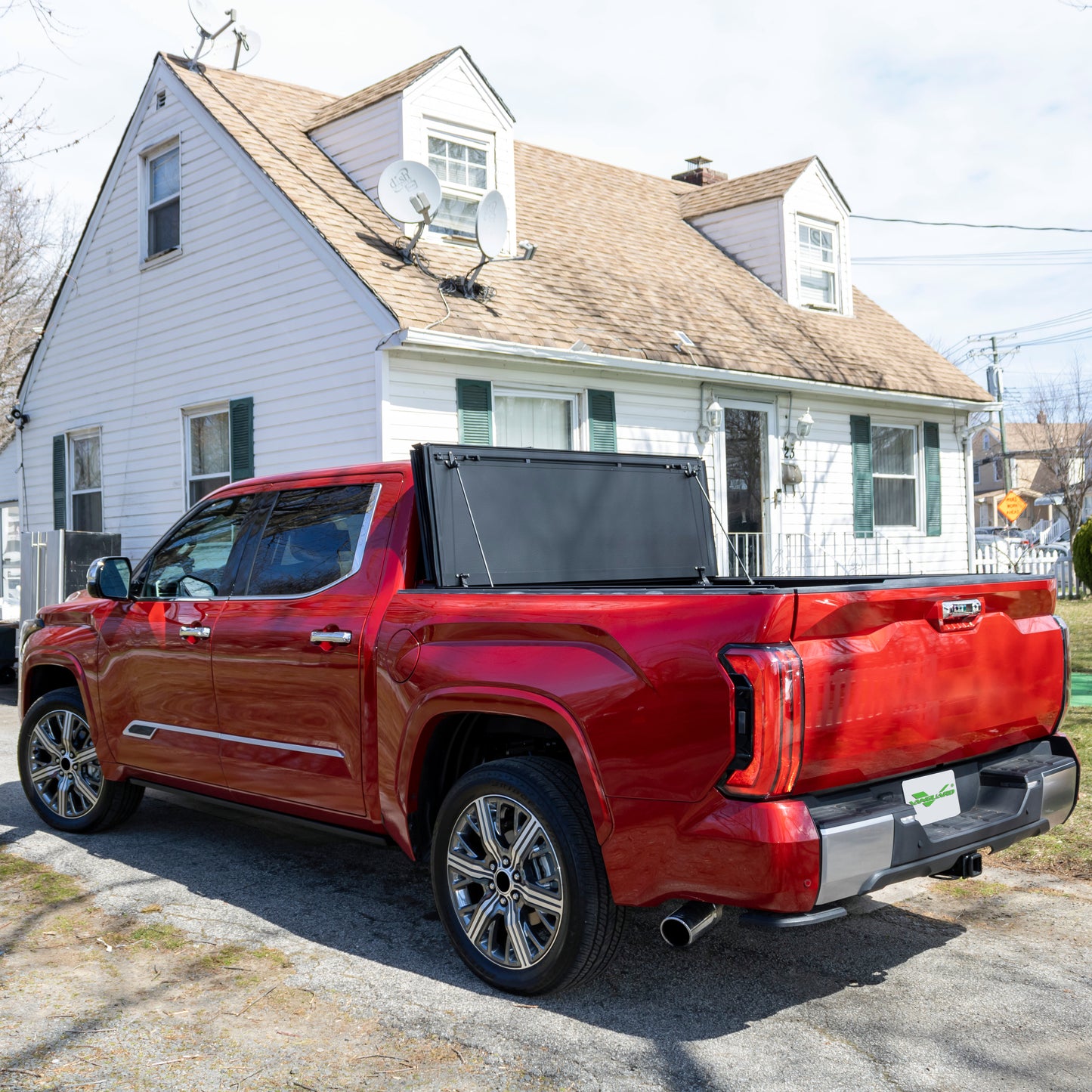 Vanguard Black Roll Bars & Truck Bed Accessories Tonneau Covers Tonneau Cover for 2014-2021 toyota tundra