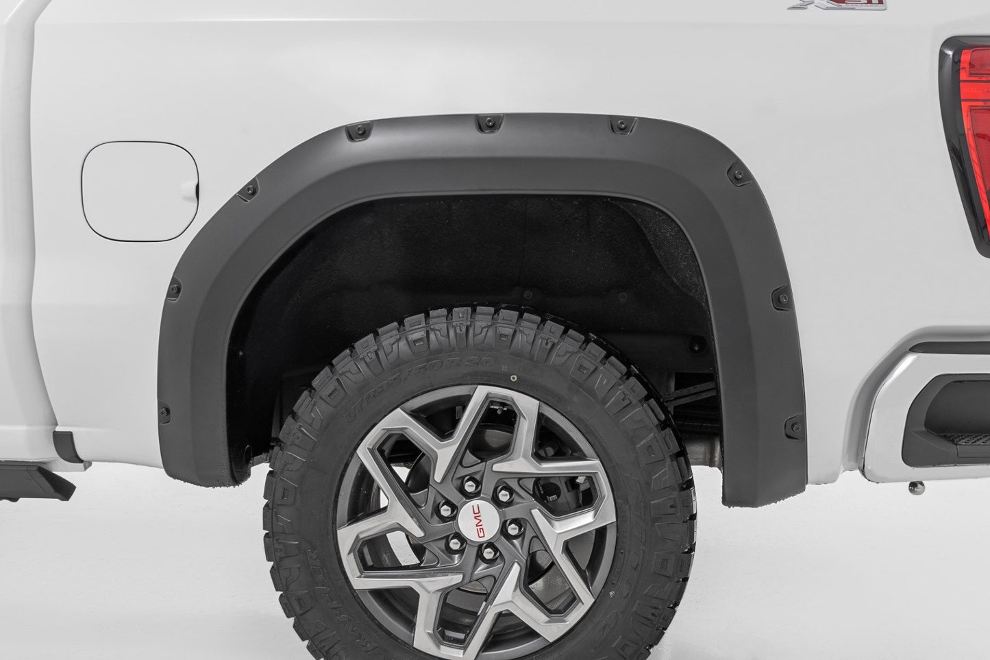 Pocket Fender Flares | GCI Carbon Black | GMC Sierra 1500 2WD/4WD (2019-2024)