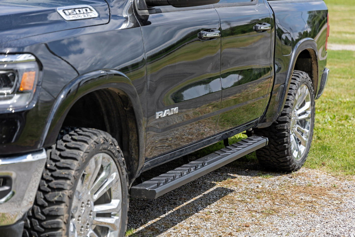 BA2 Running Board | Side Step Bars | Ram 1500 (19-23)/1500 TRX (21-23)
