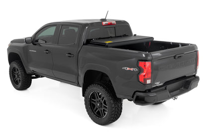 Hard Low Profile Bed Cover | 5' Bed | Chevy/GMC Canyon/Colorado (15-22)