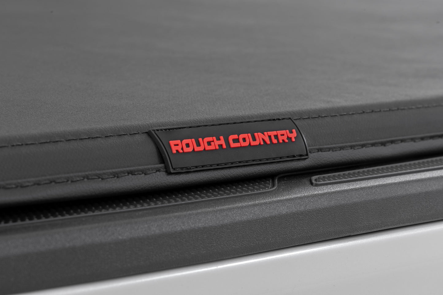 Soft Tri-Fold Bed Cover | 5' Bed | Dbl Cab | Toyota Tacoma 2WD/4WD (2024-2026)