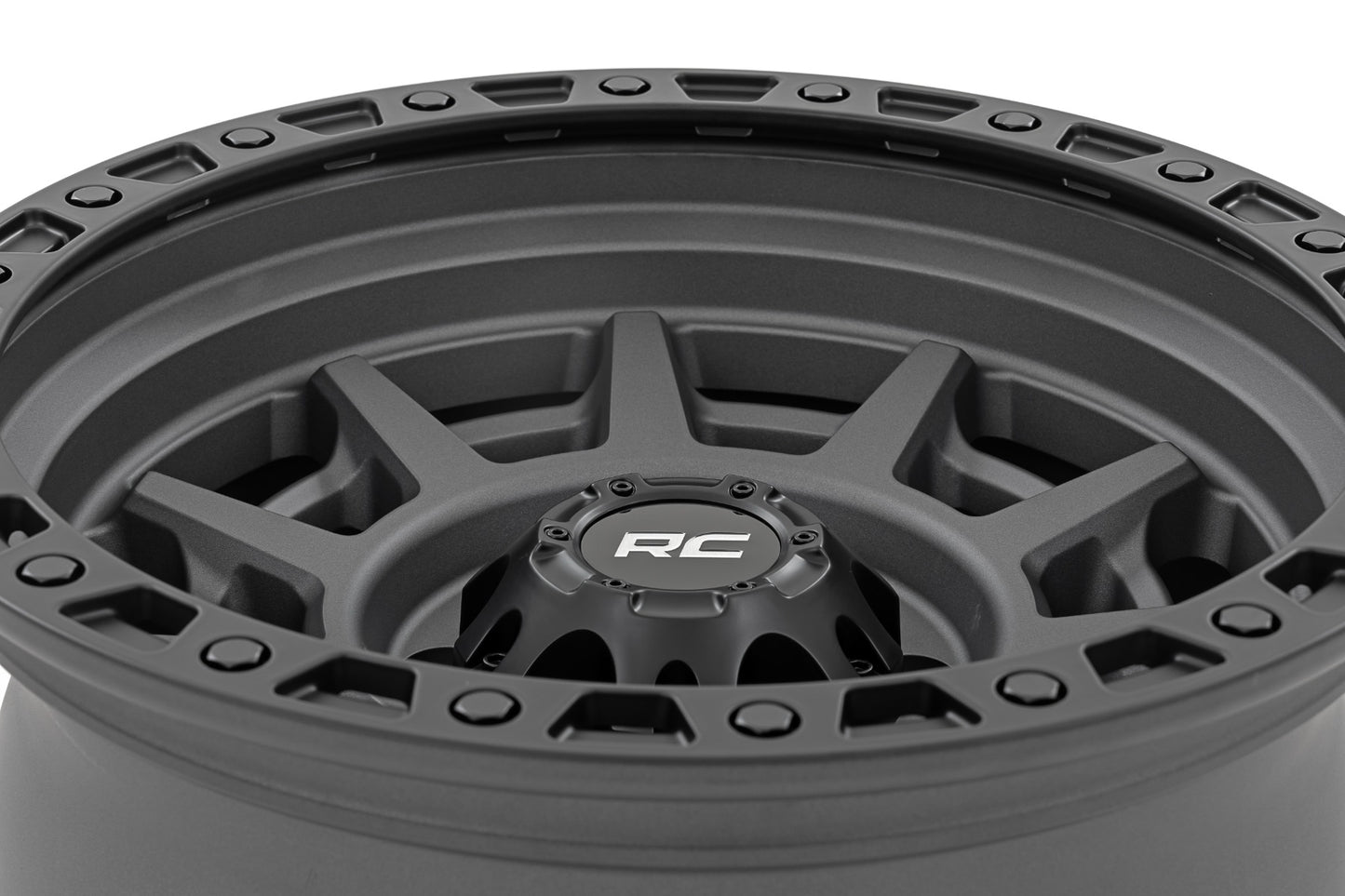 Rough Country 85 Series Wheel | Simulated Beadlock | Gunmetal Gray/Black | 17x9 | 5x5.5 | +0mm