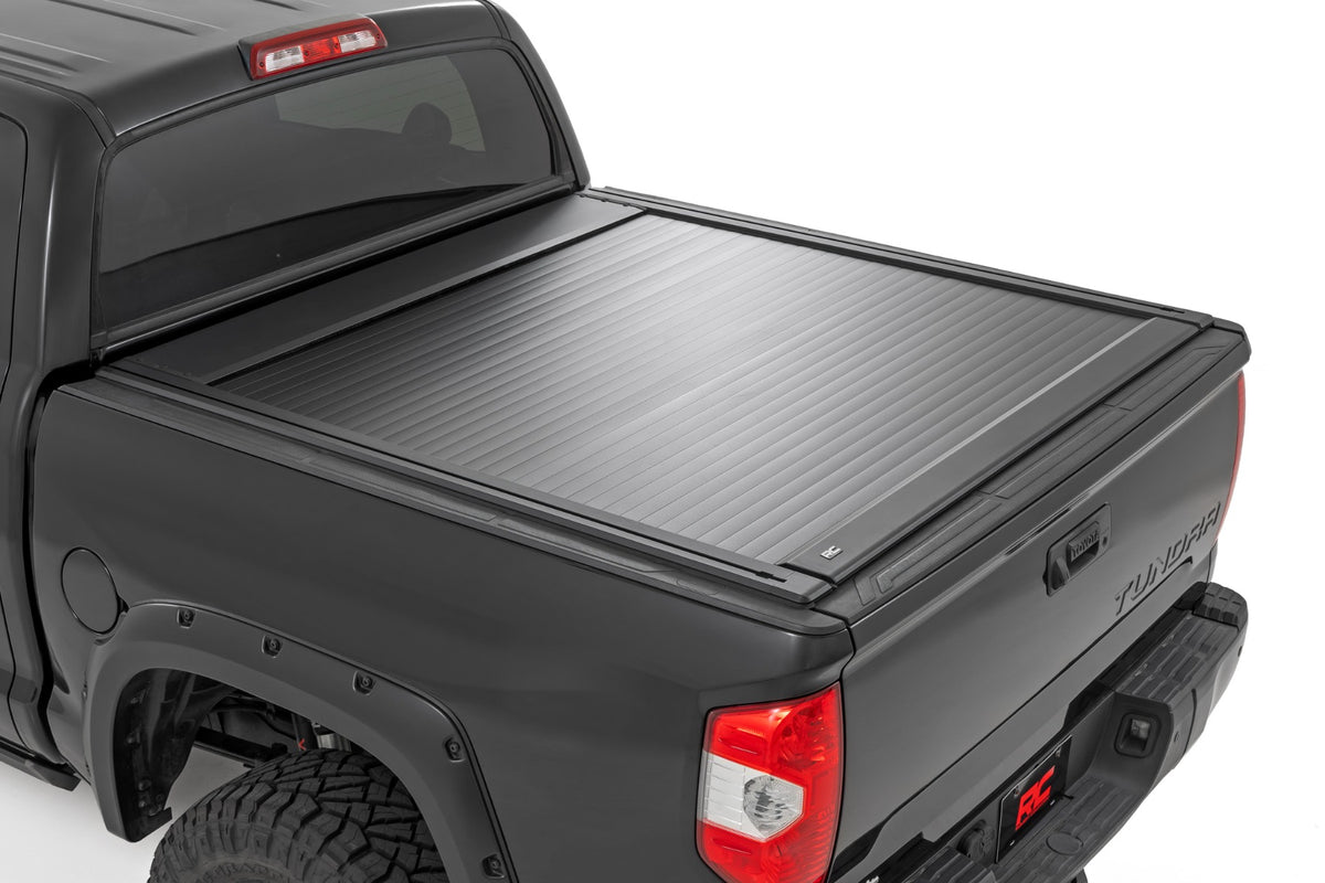Manual Retractable Bed Cover | 5'7" Bed | Toyota Tundra 2WD/4WD (2007-2021)