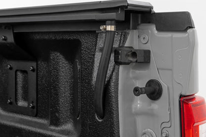 Powered Retractable Bed Cover | 5'7" Bed | Ford F-150 (15-25)