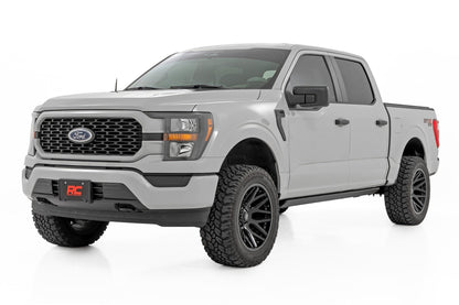 Elite Series Power Running Boards | Crew Cab | Ford F-150/Lightning/250/350/Raptor (15-26)
