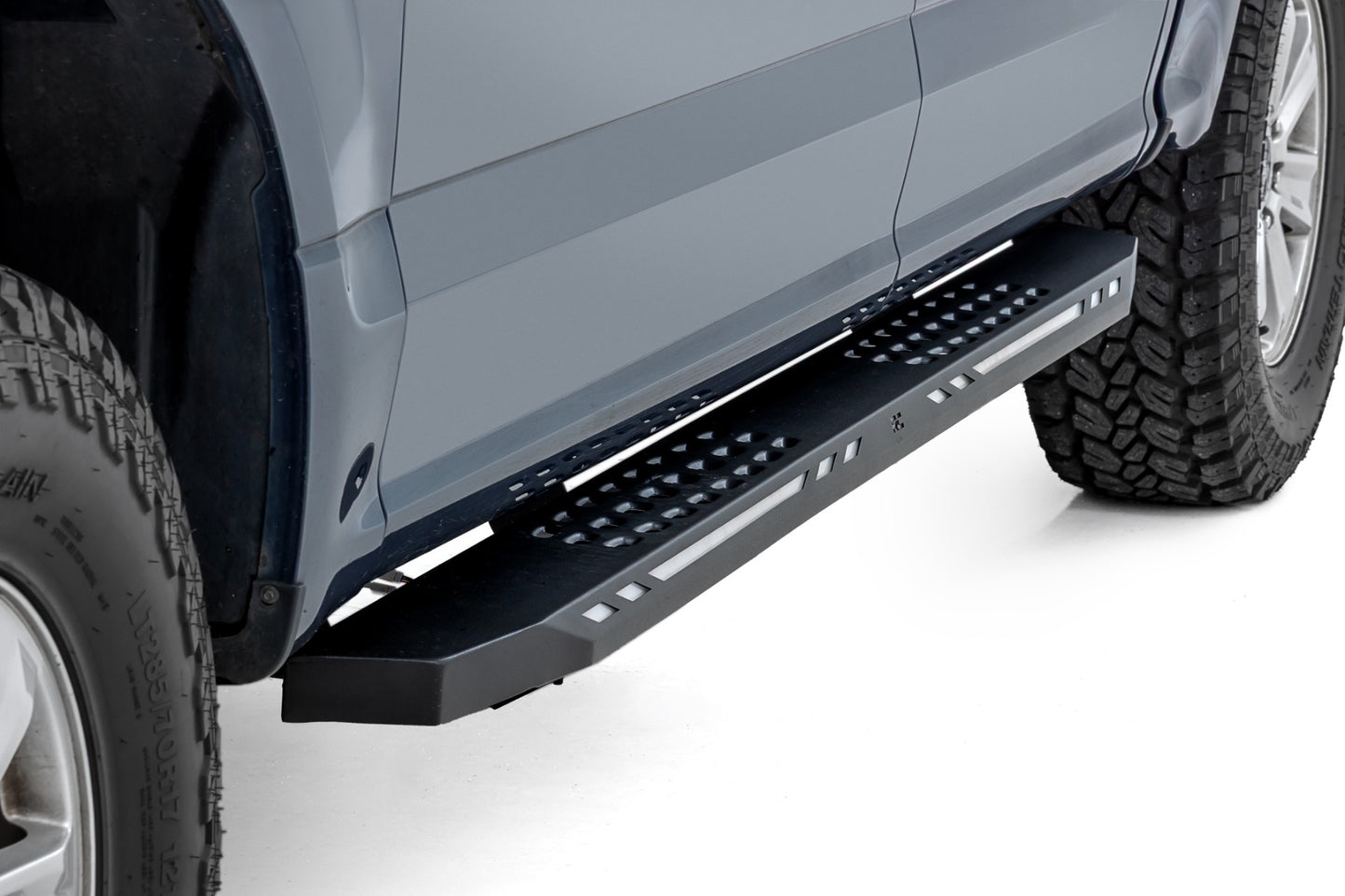 AC2 Running Boards | Amber/White | Crew Cab | Ford F-150/Lightning/F-250/F-350/Raptor (15-25)