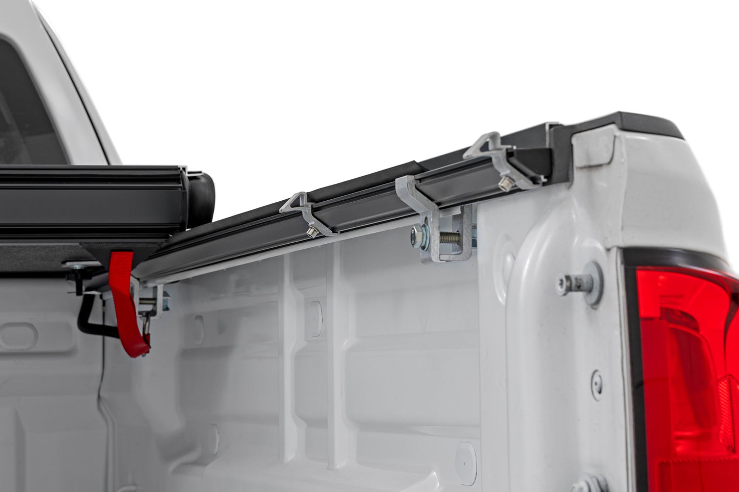 Hard Low Profile Bed Cover | 6' Bed | Chevy/GMC Canyon/Colorado (15-22)