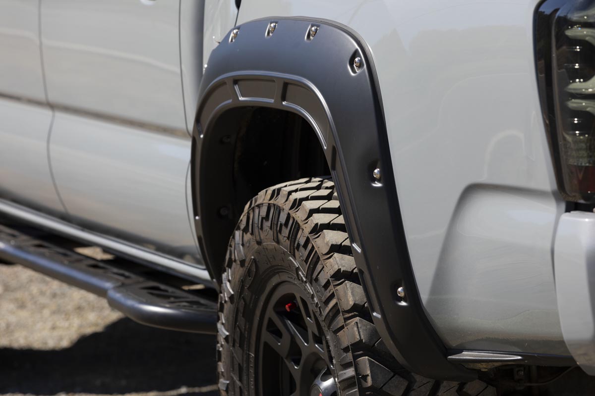 Fender Flares | Defender | 8T6 Voodoo Blue | Toyota Tacoma (16-23)