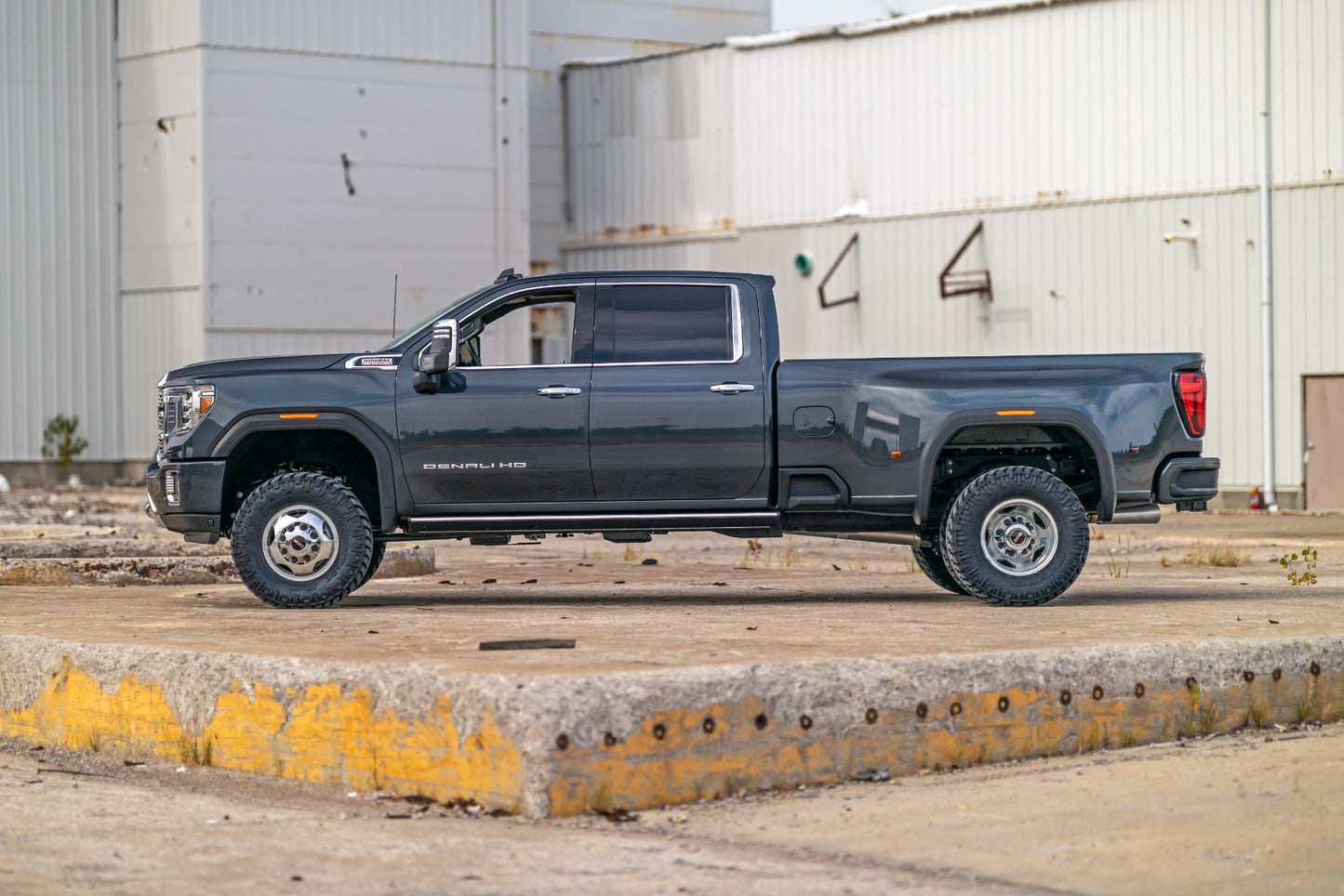 3 Inch Lift Kit | UCAs | M1 | Chevy/GMC Sierra 3500 HD/Silverado 3500 HD (20-23)