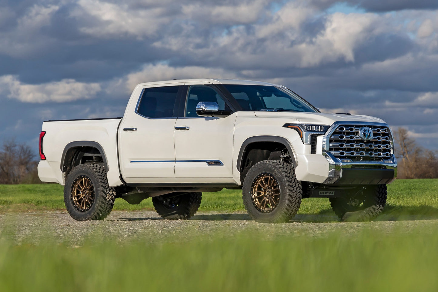 6 Inch Lift Kit | OE Air Ride | Toyota Tundra 2WD/4WD (2022-2023)