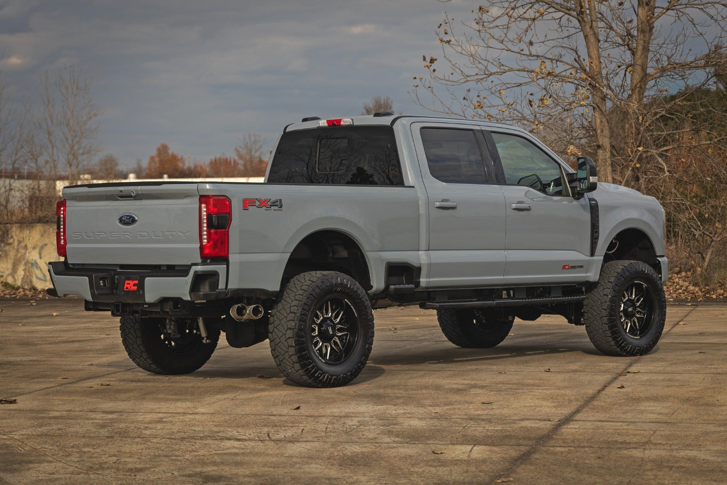 4.5 Inch Lift Kit | Radius Arm | Diesel | M1 | Ford F-250/F-350 Super Duty (23-26)