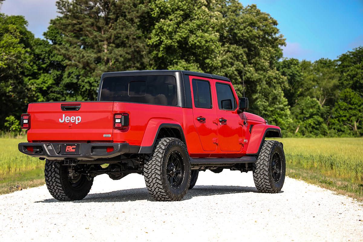 3.5 Inch Lift Kit | Spacers | M1 | Jeep Gladiator JT 4WD (2024)