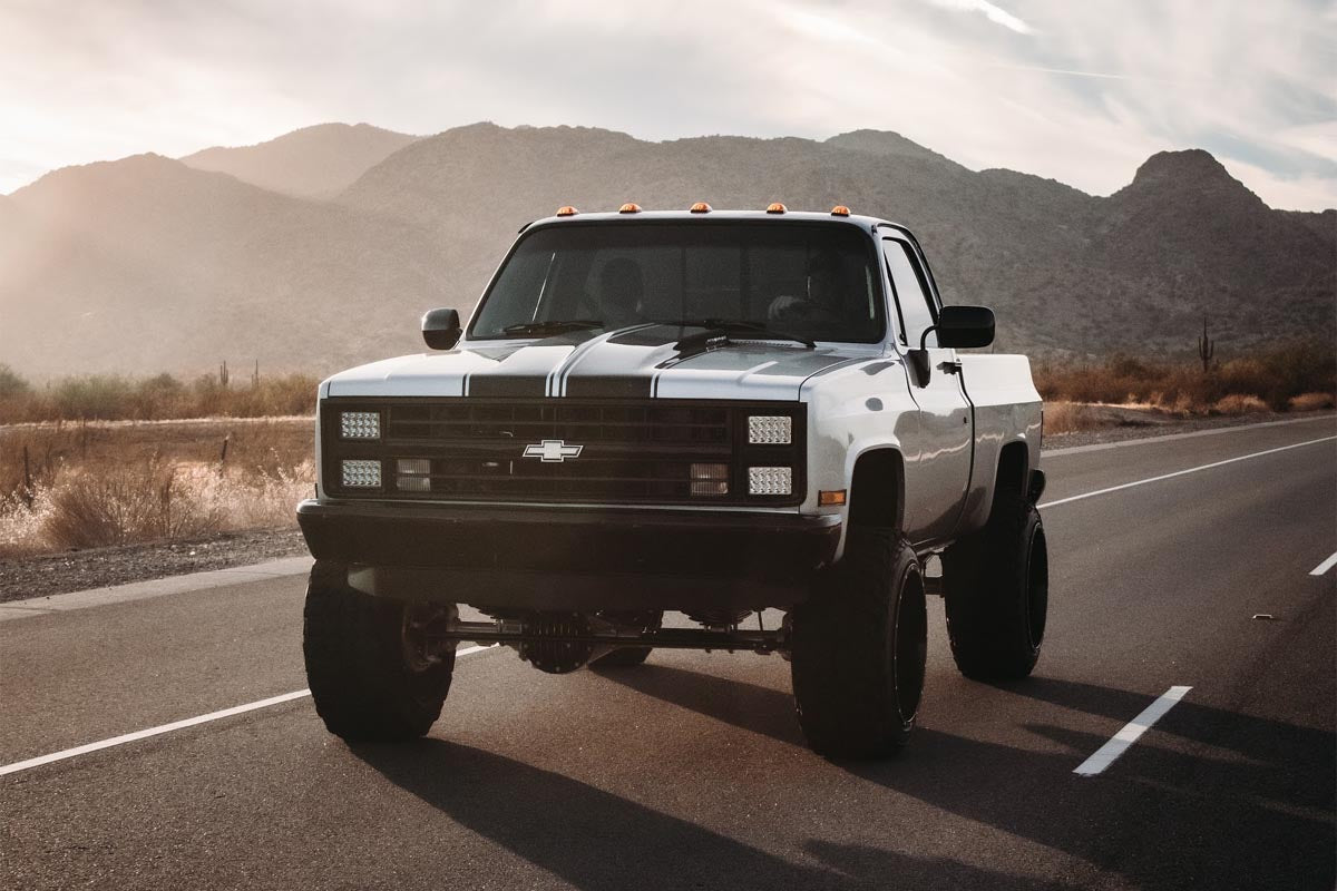 6 Inch Lift Kit | 56 Inch Rear Springs | GMC C15/K15 Truck/Half-Ton Suburban (77-87)