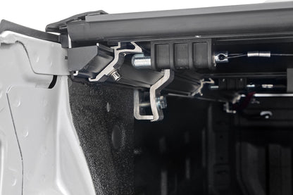 Hard Low Profile Bed Cover | 6'4" Bed | Ram 1500 (09-18)/2500 (10-23)