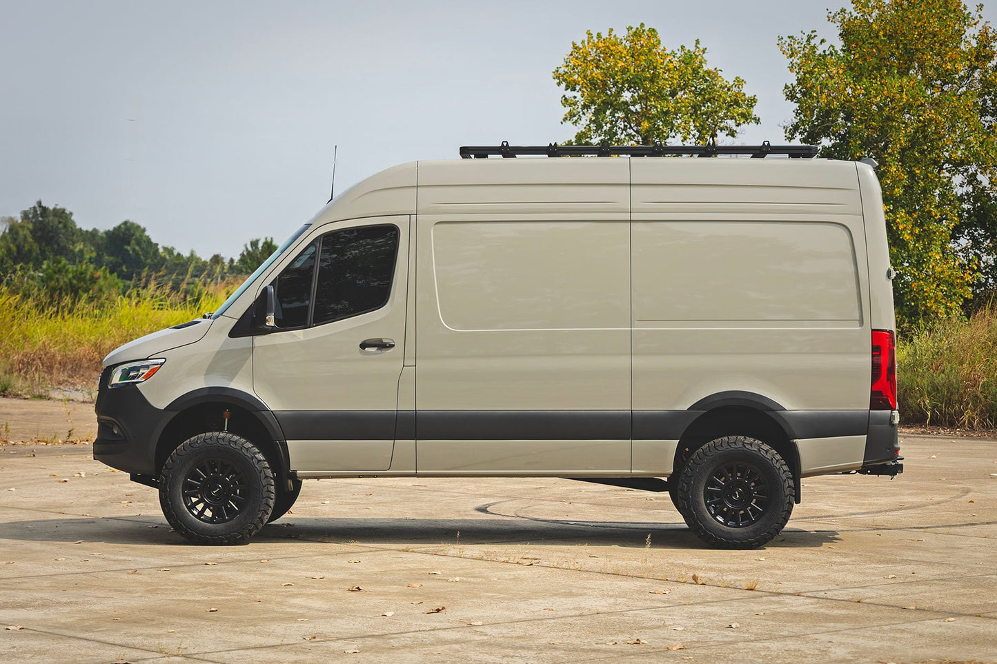 Wheel Clearance Cover | Mercedes-Benz Sprinter 2500/Sprinter 3500 (19-25)