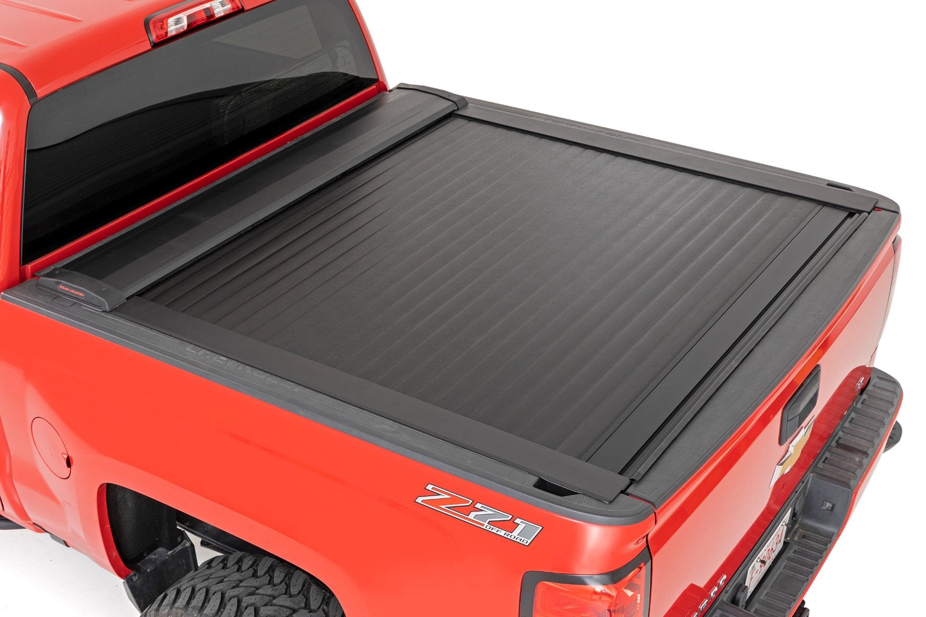 Retractable Bed Cover | 5'9" Bed | Chevy/GMC 1500 (04-18) - Off Road Canada
