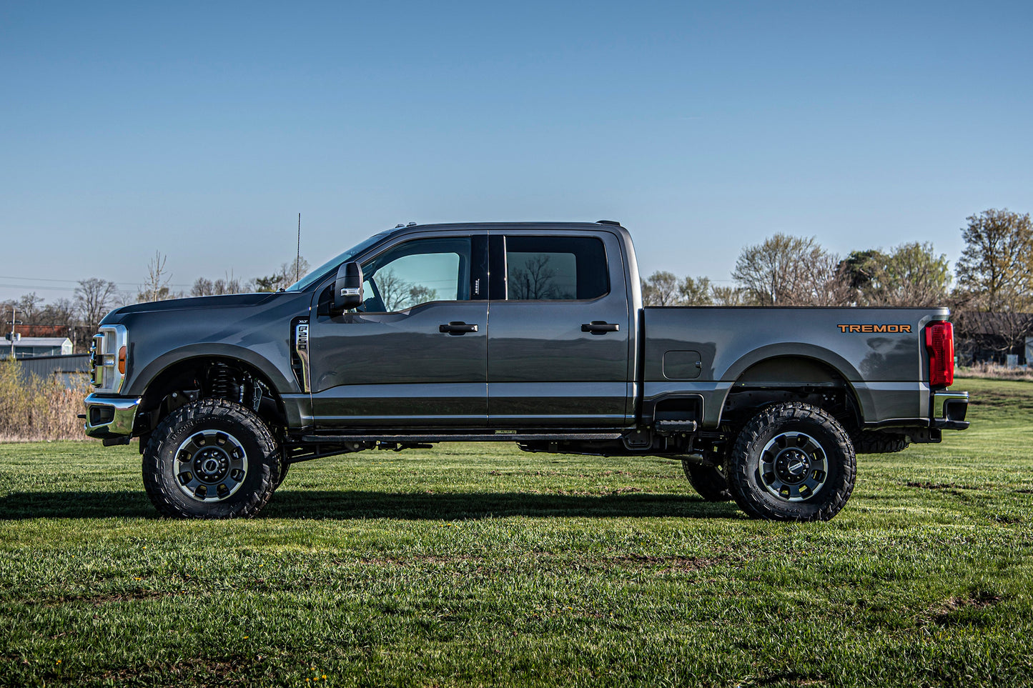 5 Inch Lift Kit w/ Radius Arm | Ford F250/F350 Super Duty (2023) 4WD | Diesel
