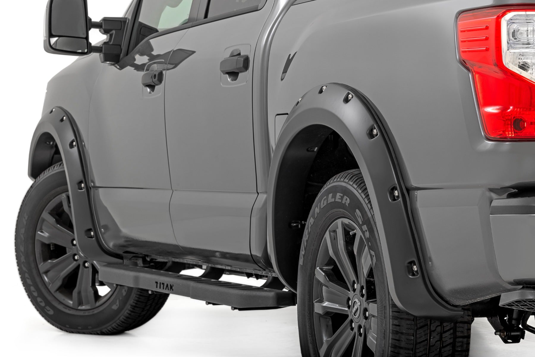 Traditional Pocket Fender Flares | Crew | K23 Brilliant Silver | W/O Emblem | Nissan Titan (17-23) - Off Road Canada
