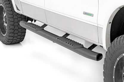 Oval Nerf Step | Crew Cab | Black | Ford F-150 2WD/4WD (2009-2014) - Off Road Canada
