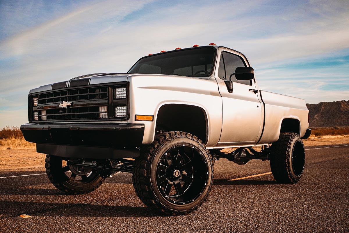 6 Inch Lift Kit | 56 Inch Rear Springs | GMC C15/K15 Truck/Half-Ton Suburban (77-87)